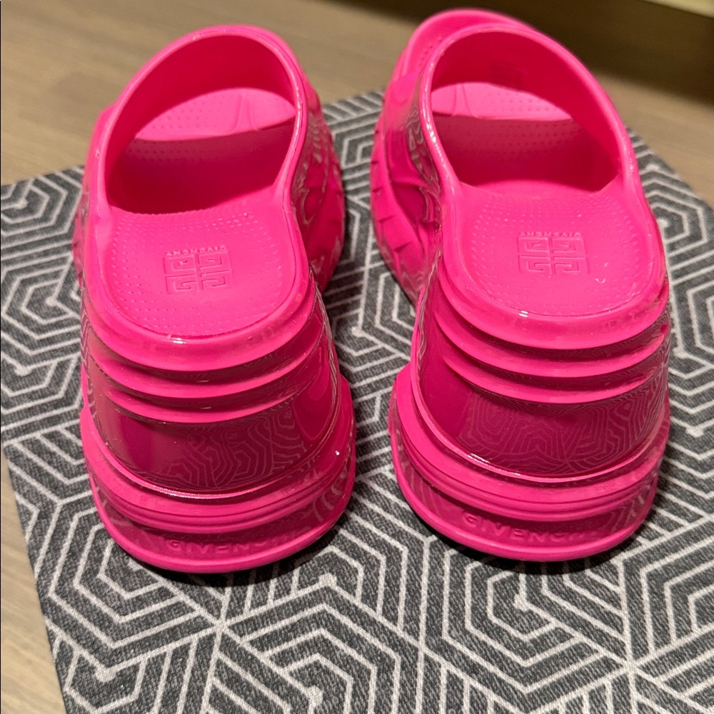 GIVENCHY Marshmallow Wedge Sandals - SZ 35/US 5 - Hot Pink - Picture 7 of 9